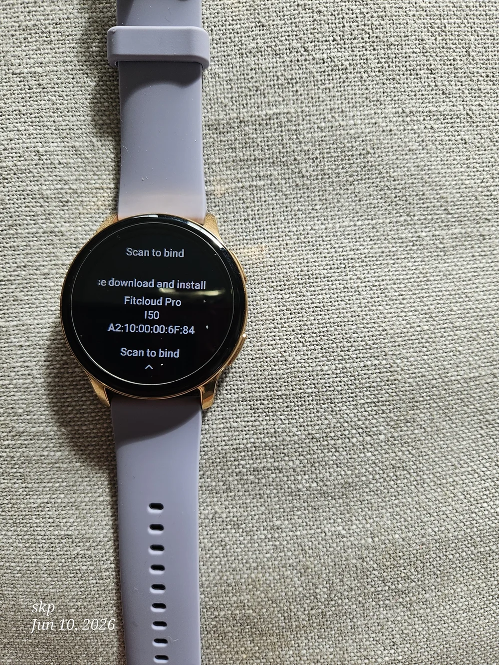 Luna PRO Gold Case Lavender Silicone Smartwatch with Round Display